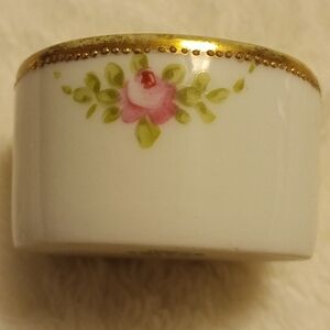Elegant White and Gold Ceramic Bowl